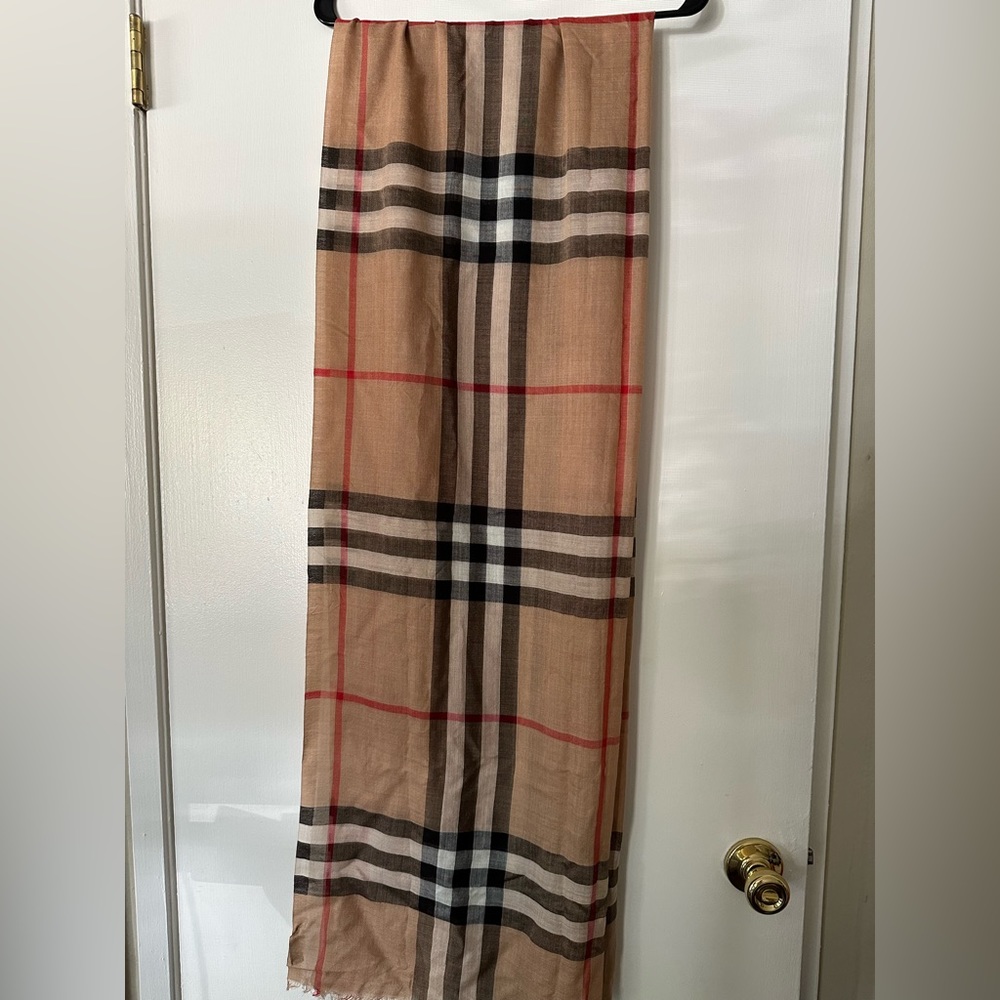Burberry lightweight check silk scarf. New without tag. - Picture 2 of 5